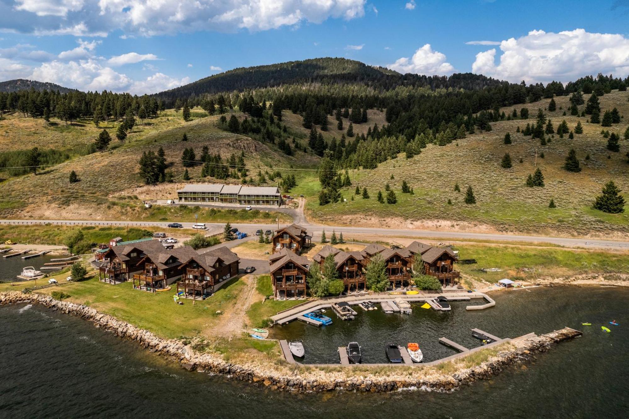 King'S Cabin West Yellowstone Bagian luar foto